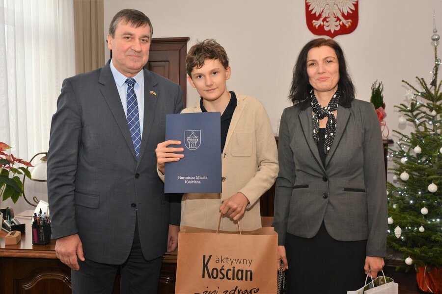 Kamil wraz z mamą gościł u burmistrza Piotra Ruszkiewicza