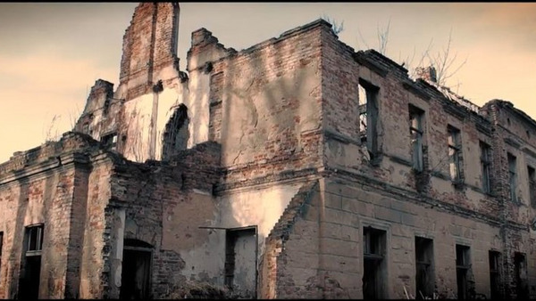 Ruiny dworu w Osieku