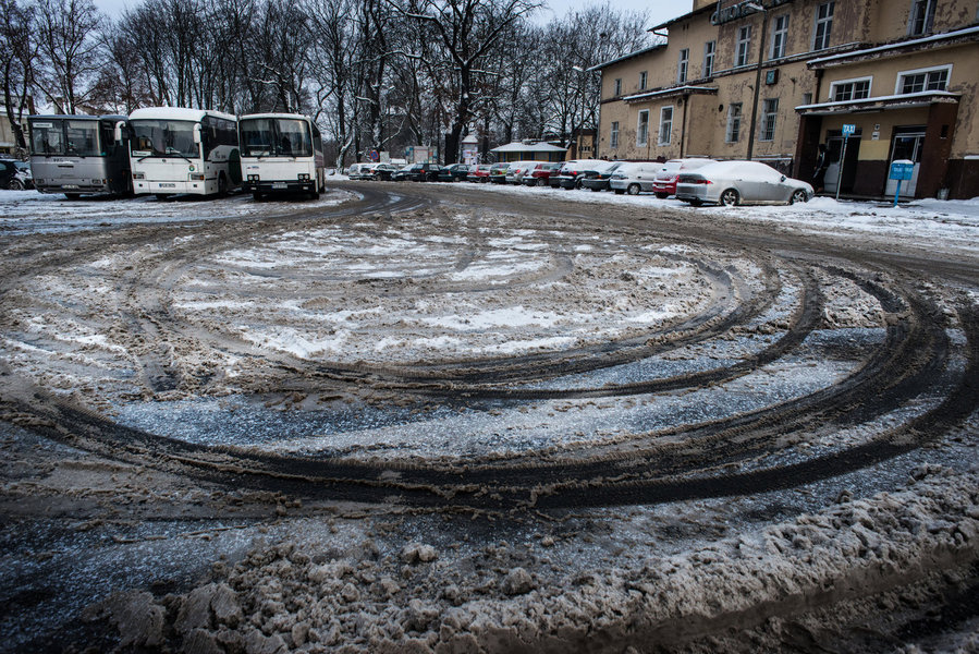 Kościan. Plac przed dworcem PKP. Fot. Mariusz Forecki 