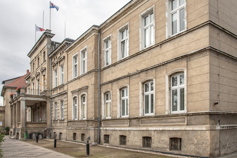 Urząd zyska wreszcie nową elewację. Fot. Paweł Sałacki