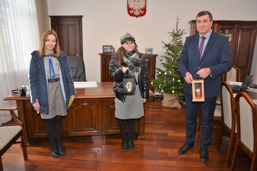Światło przekazano między innymi włodarzom Kościana, 