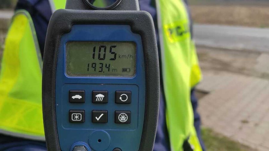 Kierująca jechała z prędkością 105 km/h. 