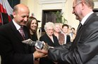 Nagrodę odbiera Miejskie Koło PSD nr 2 w Kościanie