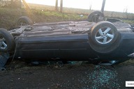 Mazda w rowie  