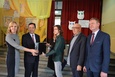 Prezent od ambasadora