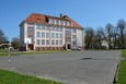 Boisko, winda, pracownie