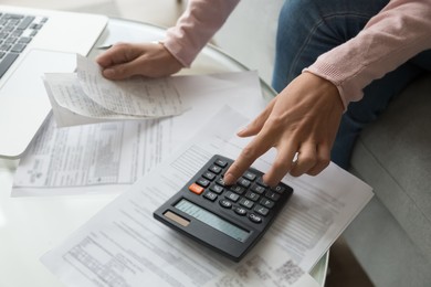 Księgowe wyprowadziły łącznie blisko milion złotych 