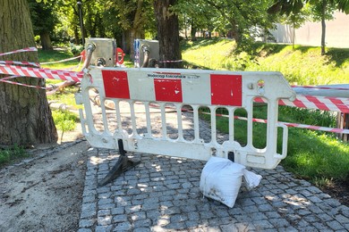 Utrudnienia przy Wałach Żegockiego i  nietypowe znalezisko 